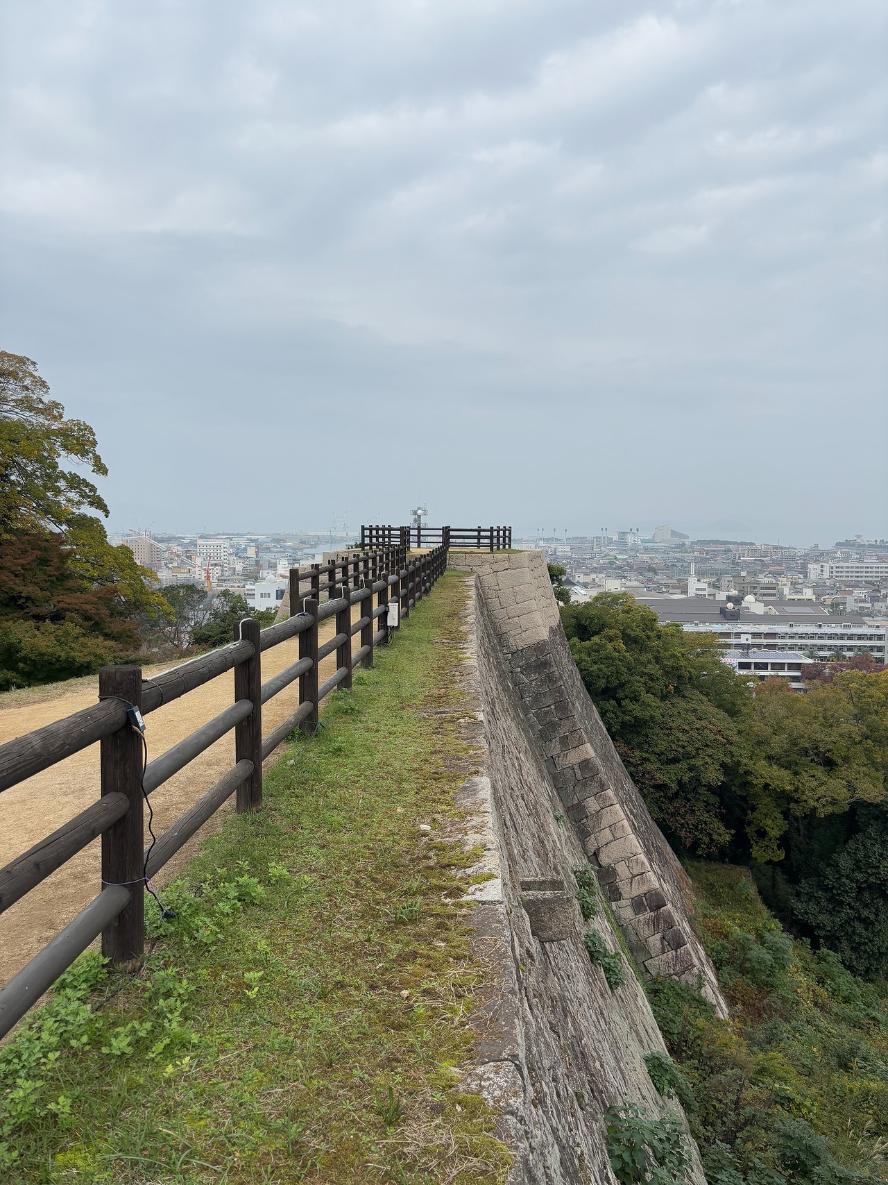 丸亀城-2